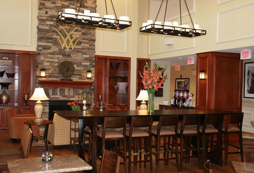 בית מלון כפרי Hampton Inn & Suites Lanett West Point