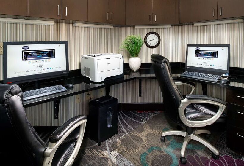 בית מלון כפרי Hampton Inn & Suites Tupelo/barnes Crossing