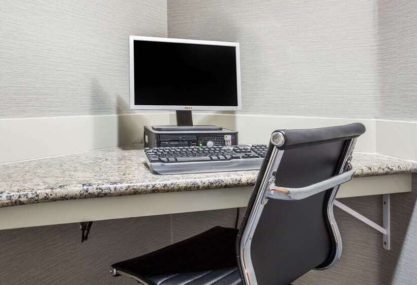 בית מלון כפרי Hawthorn Suites By Wyndham Livermore