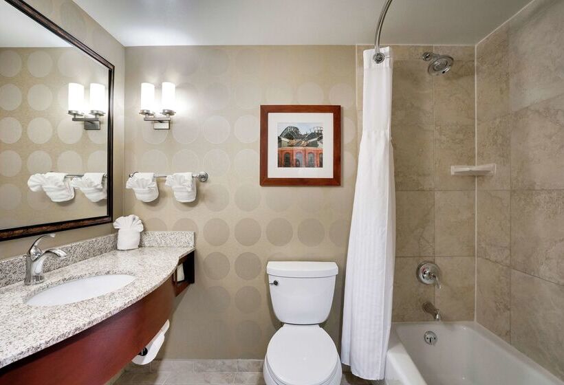 בית מלון כפרי Hilton Garden Inn Milwaukee Airport