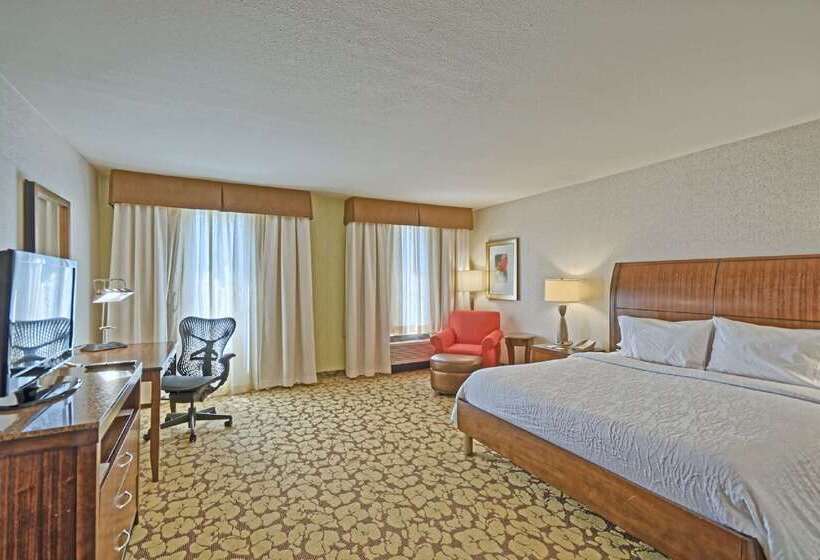هتل Hilton Garden Inn Mt. Laurel