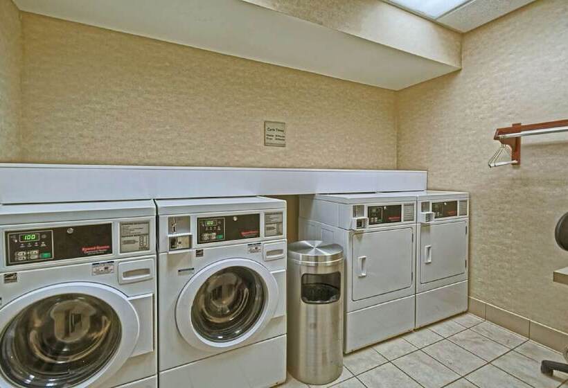 فندق Hilton Garden Inn Mt. Laurel