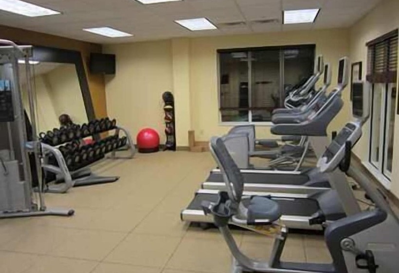 فندق Hilton Garden Inn Mt. Laurel