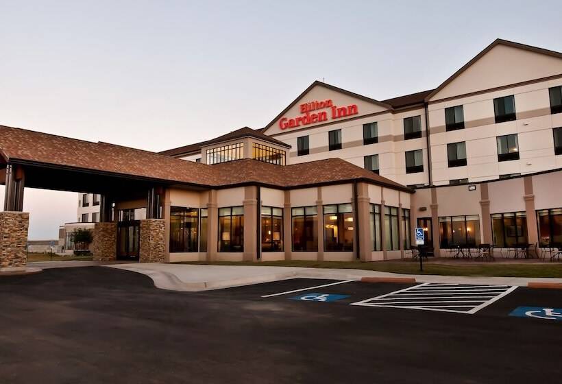 בית מלון כפרי Hilton Garden Inn Rapid City