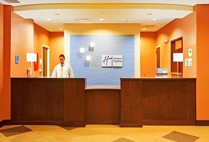 호텔 Holiday Inn Express & Suites Fredericksburg By Ihg