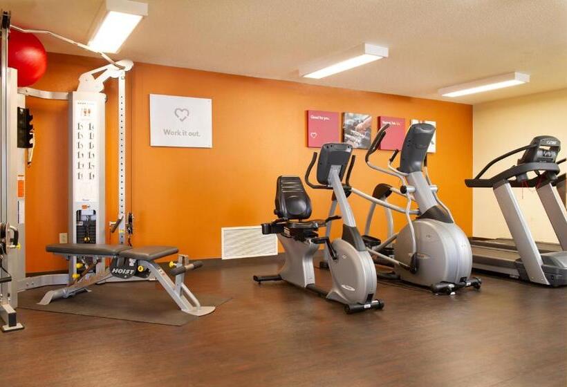 فندق Holiday Inn Express & Suites Hayward, An Ihg