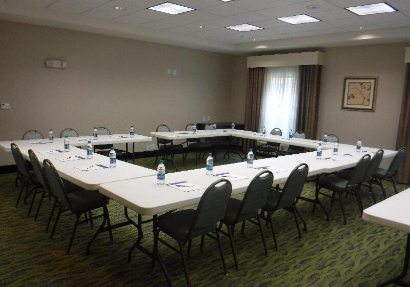 ホテル Holiday Inn Express West Jefferson, An Ihg