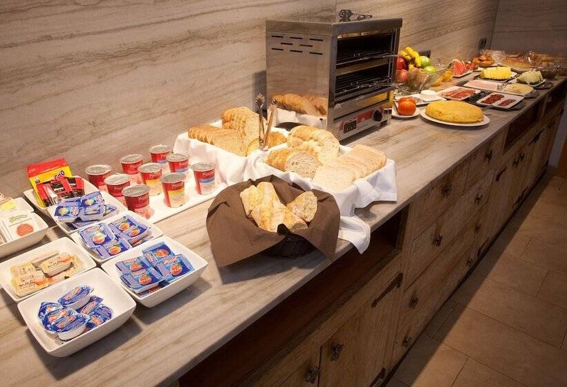 Отель Hospederia Chapitel