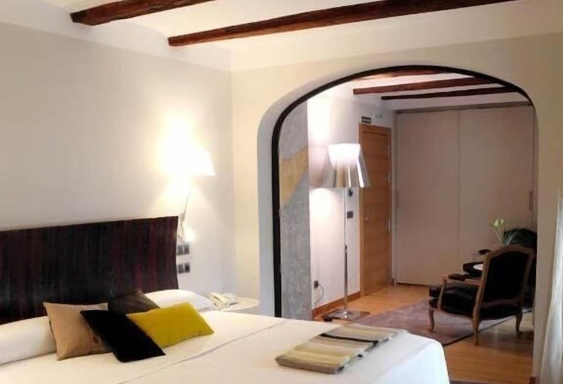 Отель Hospederia Chapitel