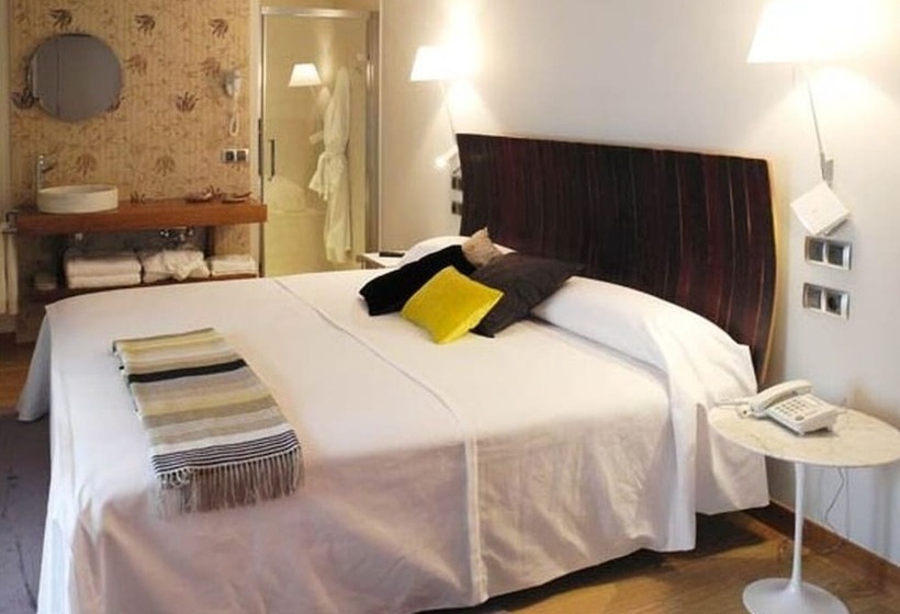 Отель Hospederia Chapitel