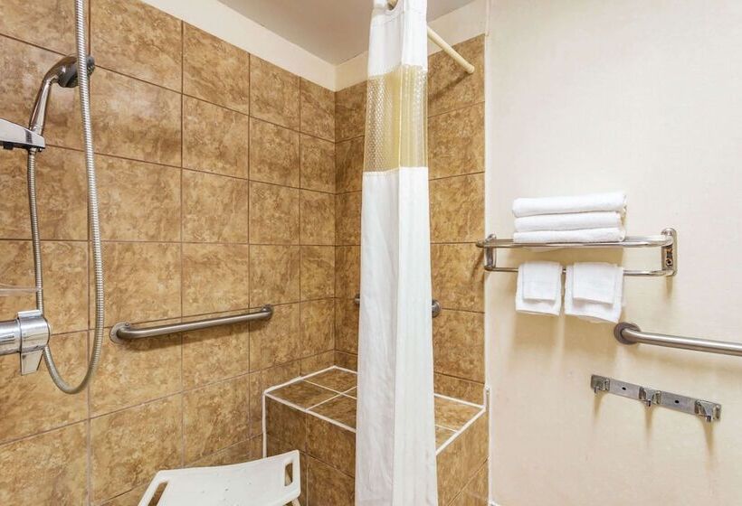 فندق Howard Johnson By Wyndham Lake City