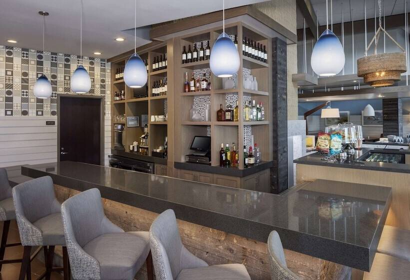 בית מלון כפרי Hyatt Place Long Island East End