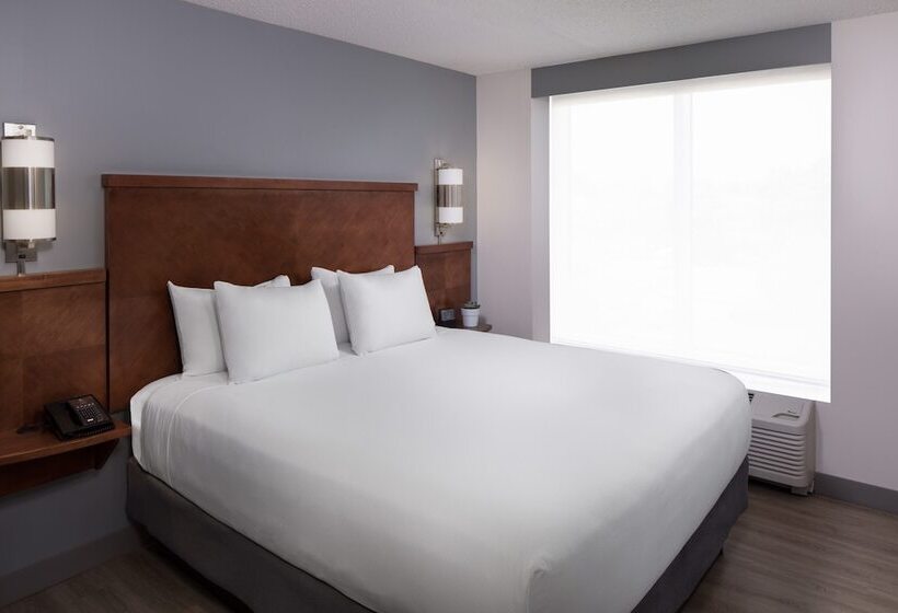 בית מלון כפרי Hyatt Place Long Island East End