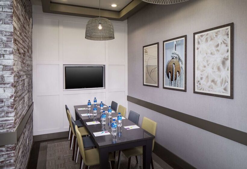 ホテル Hyatt Place Long Island East End