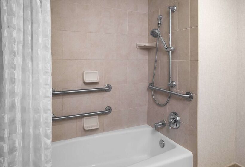 ホテル Hyatt Place Long Island East End