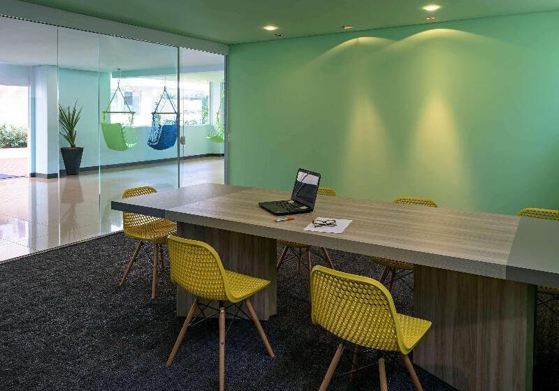 호텔 Ibis Styles Ribeirao Preto Maurilio Biagi