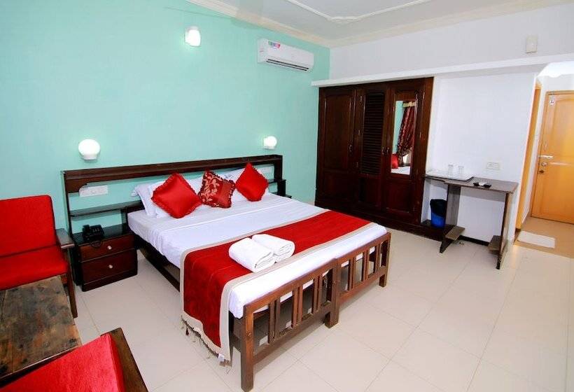 فندق Jeevan Ayurvedic Beach Resort