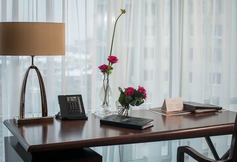 فندق Kharkiv Palace