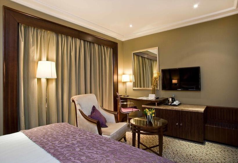 فندق Kharkiv Palace