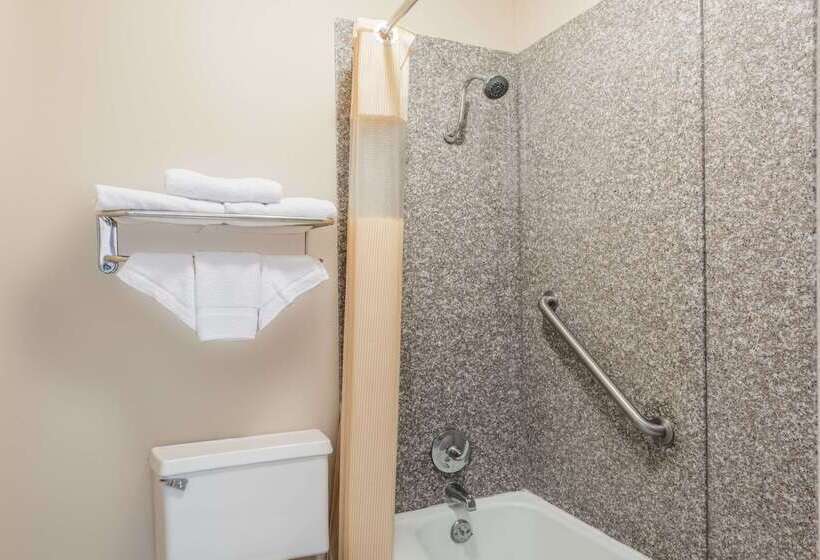 هتل Knights Inn Greenville