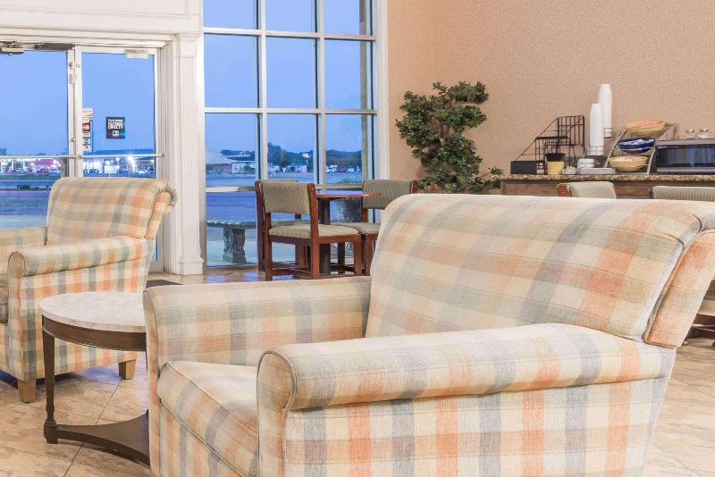 هتل Knights Inn Greenville