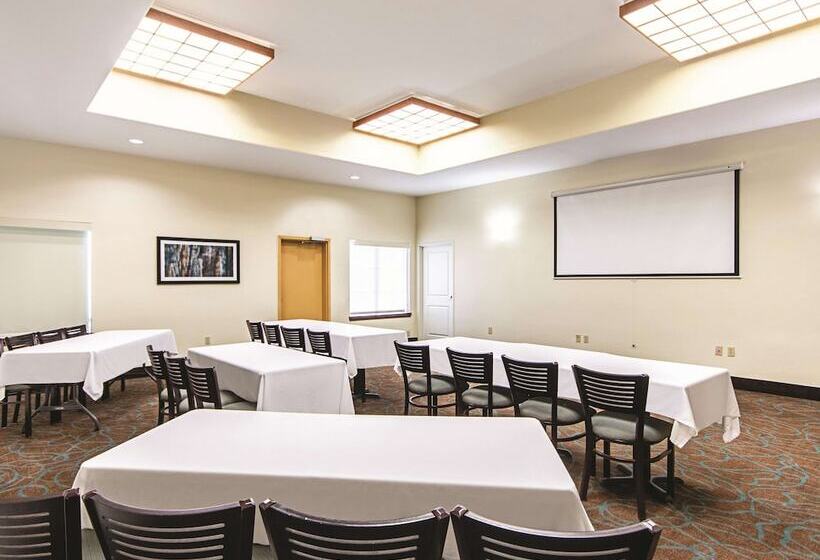 ホテル La Quinta By Wyndham Houston New Caney