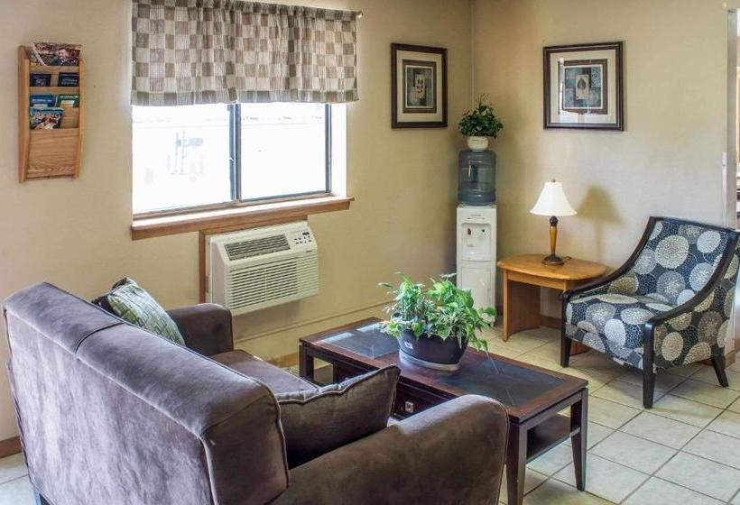 בית מלון כפרי Le Mars Inn And Suites