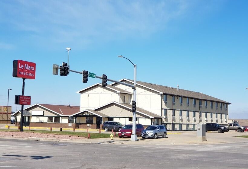 בית מלון כפרי Le Mars Inn And Suites