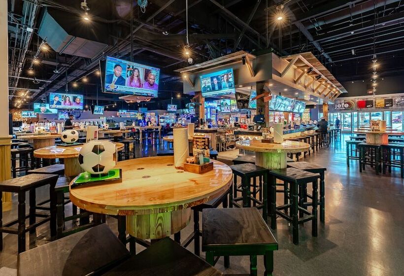 Отель Jefe At Ojos Locos