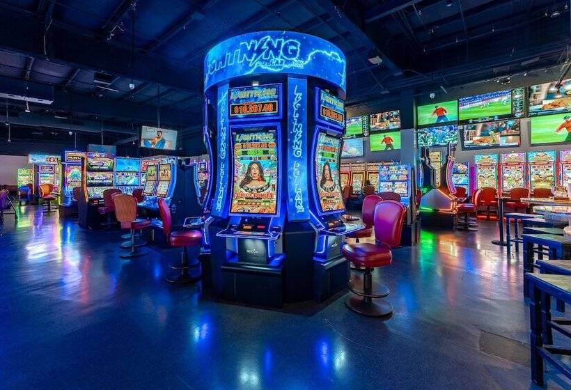 Отель Jefe At Ojos Locos