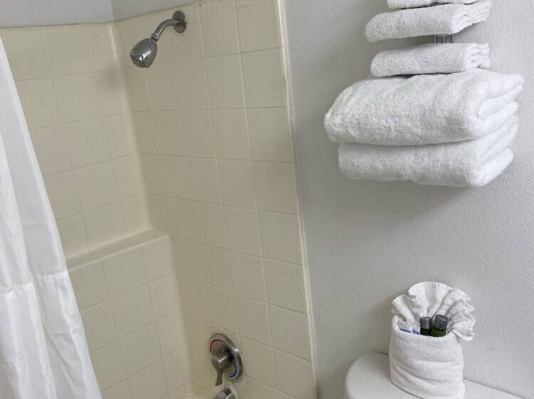 Отель Jefe At Ojos Locos