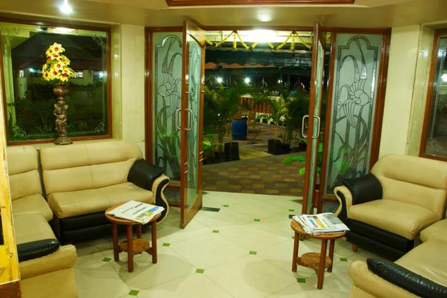 호텔 Madhuvan International By Amoghraj