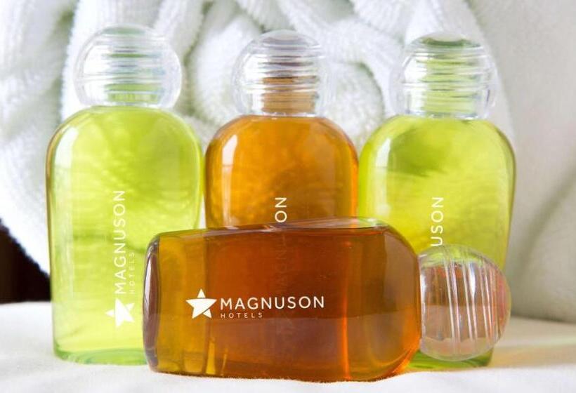 هتل Magnuson Grand Rushmore View