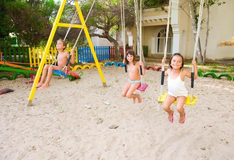 酒店 Mahdia Beach & Aqua Park