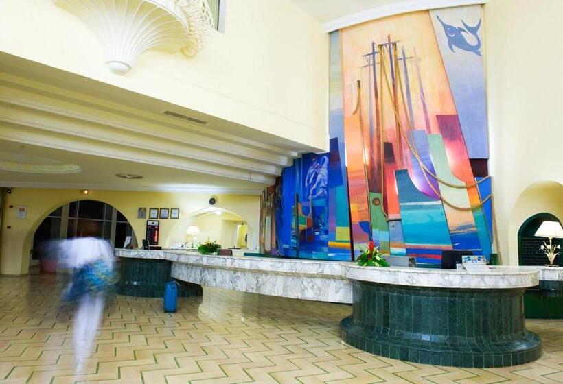 酒店 Mahdia Beach & Aqua Park