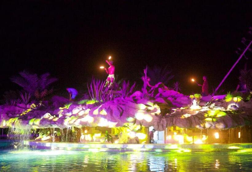 酒店 Mahdia Beach & Aqua Park