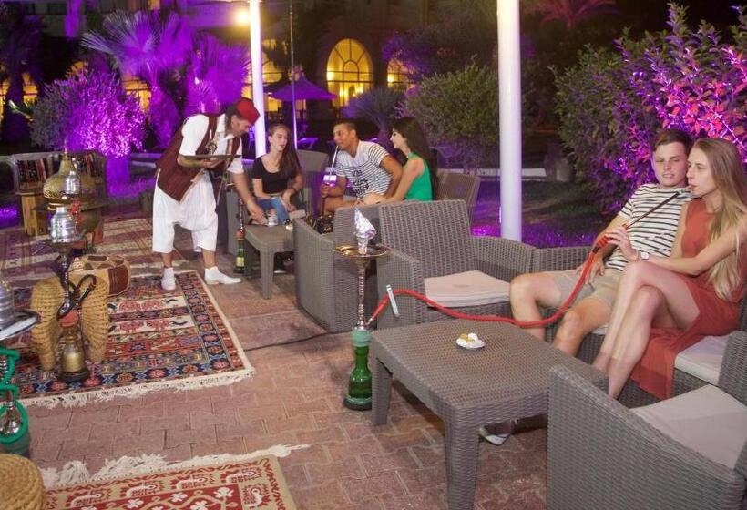 酒店 Mahdia Beach & Aqua Park