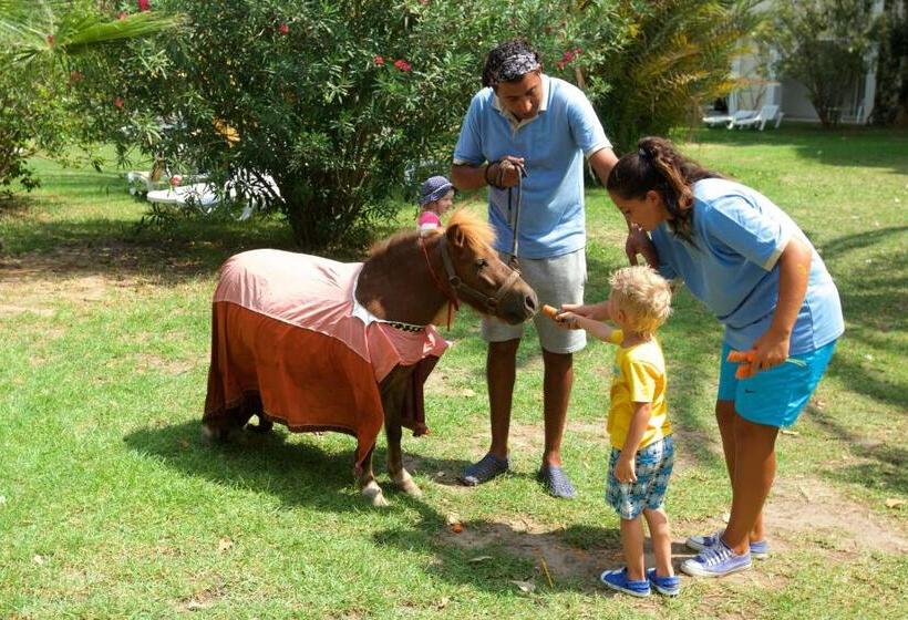 酒店 Mahdia Beach & Aqua Park