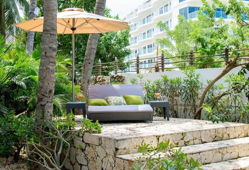 בית מלון כפרי Cartagena Karmairi - Adults Only