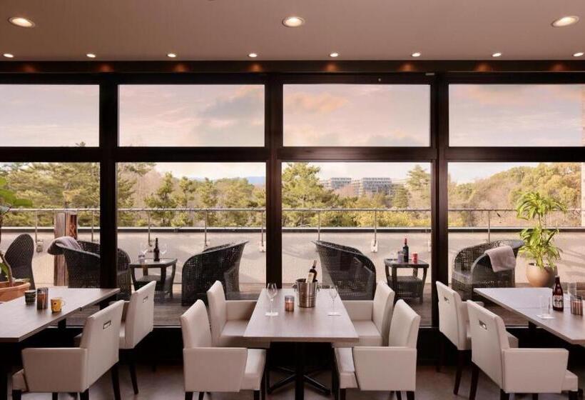 בית מלון כפרי Minamisenri Crystal