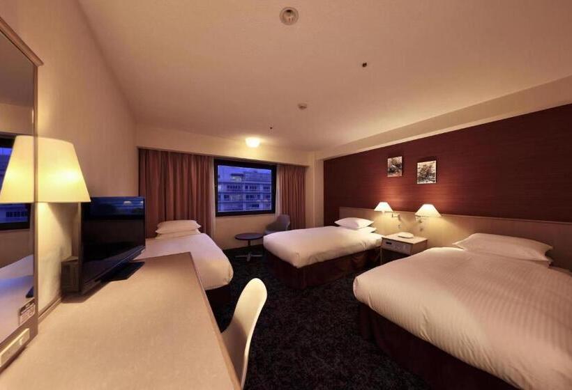 בית מלון כפרי Minamisenri Crystal