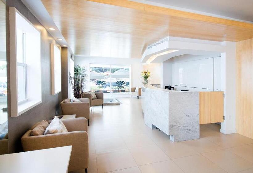 호텔 Ocean Reef Suites