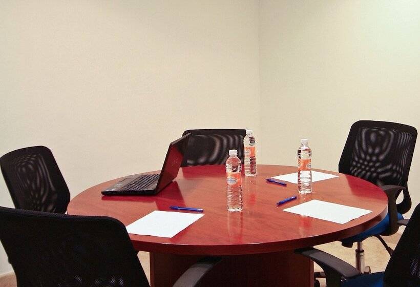 فندق One Ciudad Del Carmen Concordia