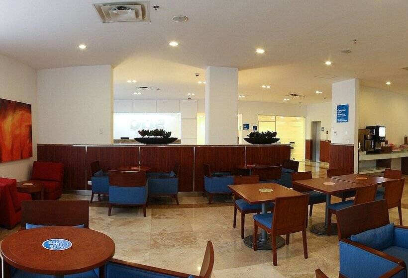 בית מלון כפרי One Ciudad Del Carmen Concordia