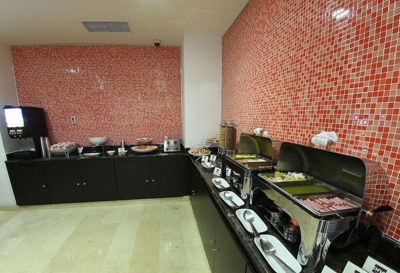 בית מלון כפרי One Culiacan Forum