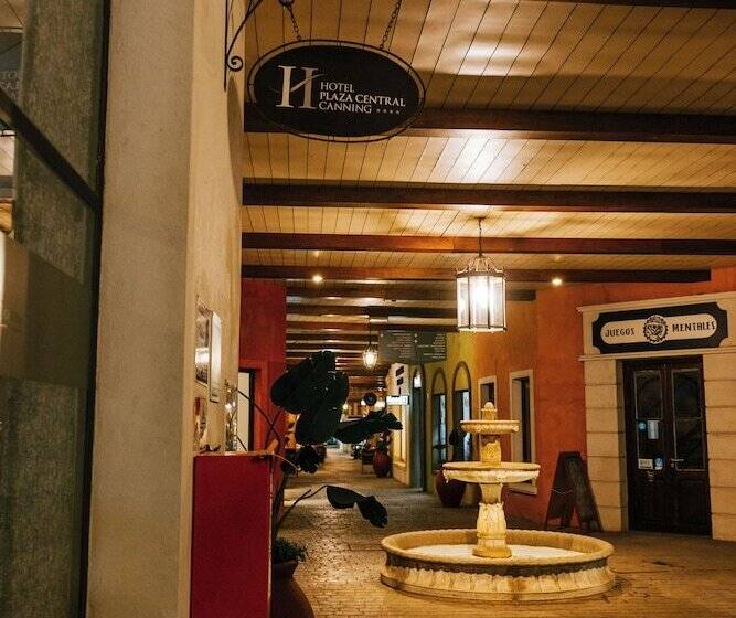 ホテル Plaza Central Canning