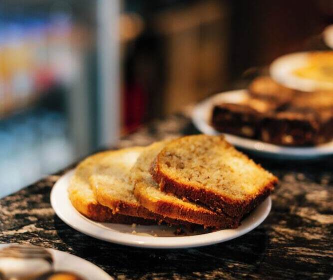 ホテル Plaza Central Canning