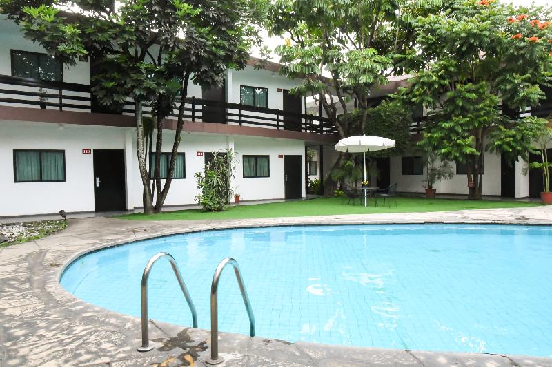 Отель Expo Plaza Business And Family Guadalajara