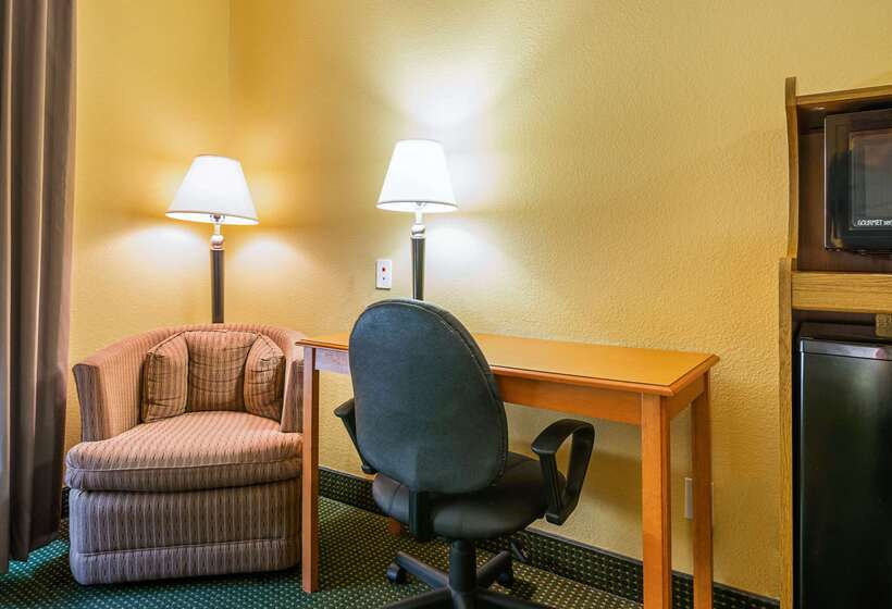 فندق Quality Inn & Suites Franklin