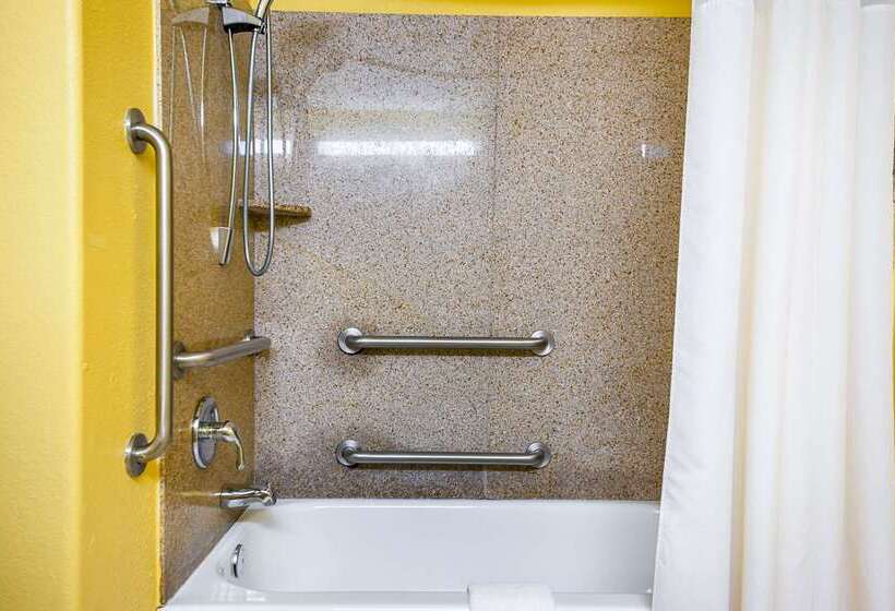 فندق Quality Inn & Suites Franklin